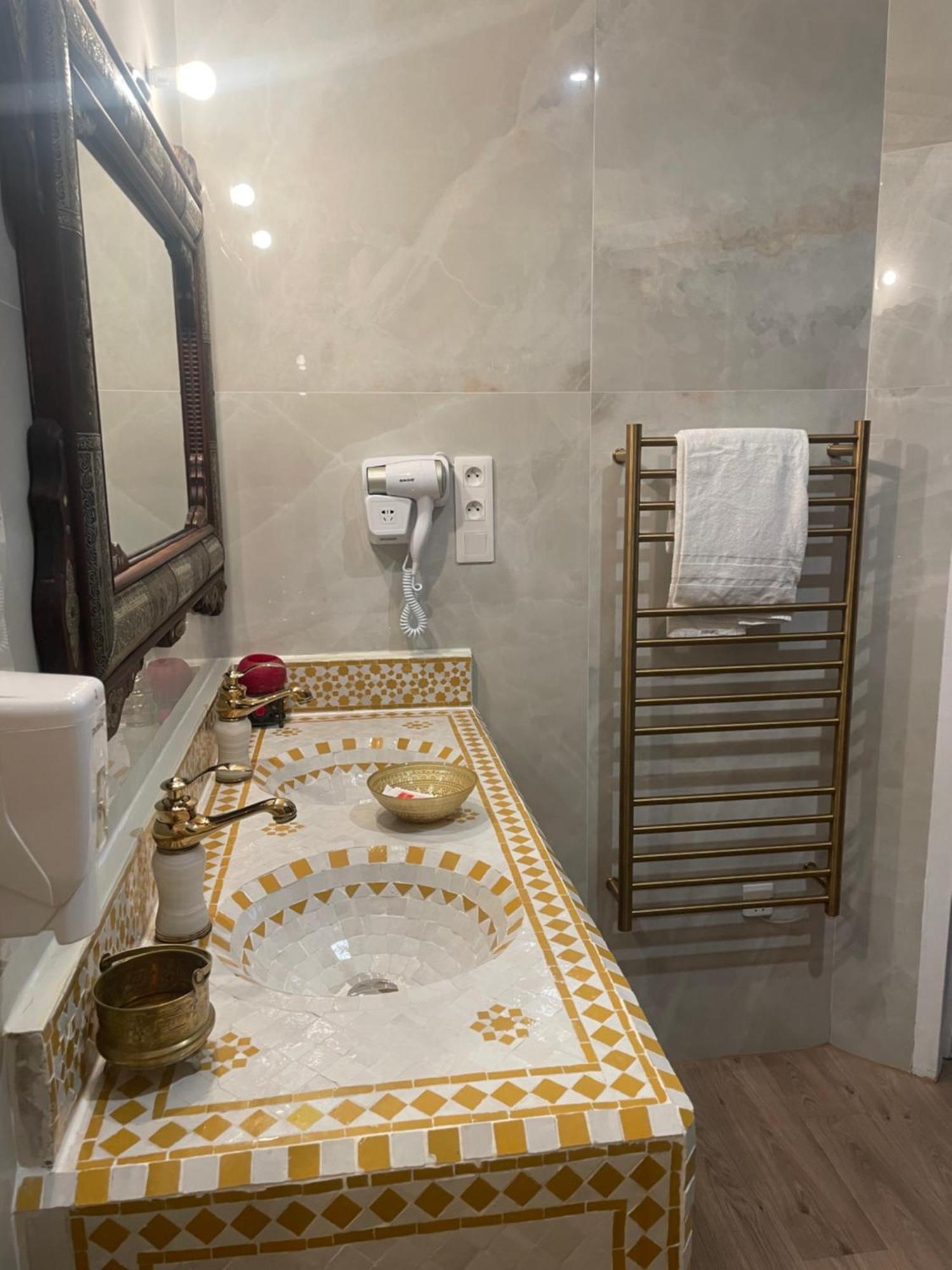 נרבון Suite Orientale Maison De L'Eglise Du Couvent מראה חיצוני תמונה